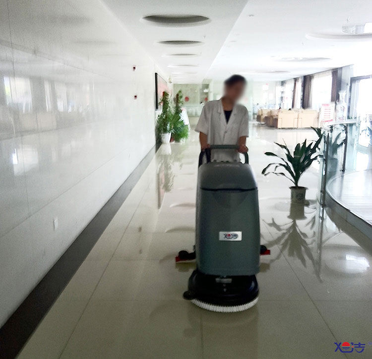 医院保洁管理的特点，医院手推式洗地机